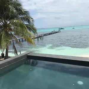 3* Hotel Maria's Kin